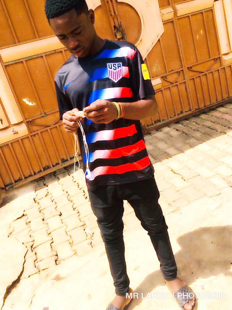 MuminWasir's tweet photo. If She Posts "Im Back! Who Miss Me" My Brother Just Know That The Abortion Was Successful 😏😏.       #MR #LARRY☯️🌟 https://t.co/ytDLbdv6eH