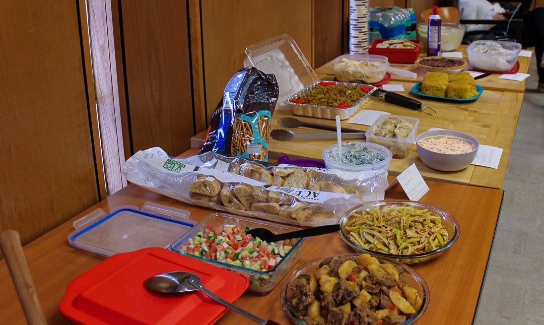 MSU_Forestry's tweet image. Had a blast last Friday at the Equality Feast hosted by The Forestry Grad Student Organization and Forestry Club! Thank you to everyone who attended and brought a dish to share! 😀👍 #equalityfeast