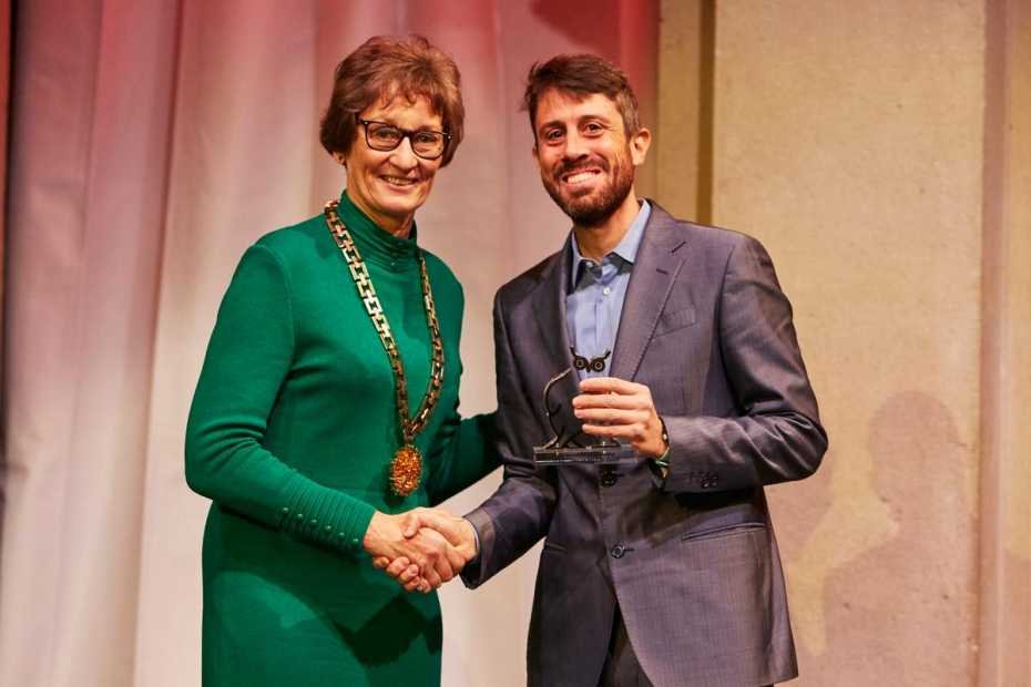 Soft Materials and Interfaces (Prof. Lucio Isa) tweet media