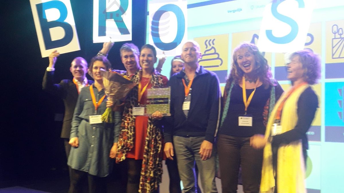 HTindemans's tweet image. De Brabantse omgevingsscan heeft de Aan de slag met de omgevingswet gewonnen. 🏆In Amersfoort mooie ideeën gezien. Minister Stientje van Veldhoven legt de bedoeling van de Omgevingswet nog eens goed uit