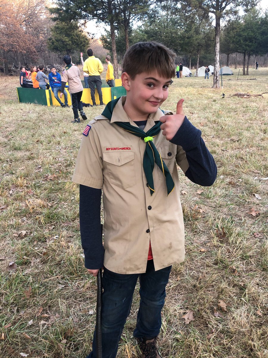 TobyKCR's tweet photo. #weekend highlight: First and best-ever #scouting overnight 🌚🥞🥓 #mandrew https://t.co/2UpHTROmQe
