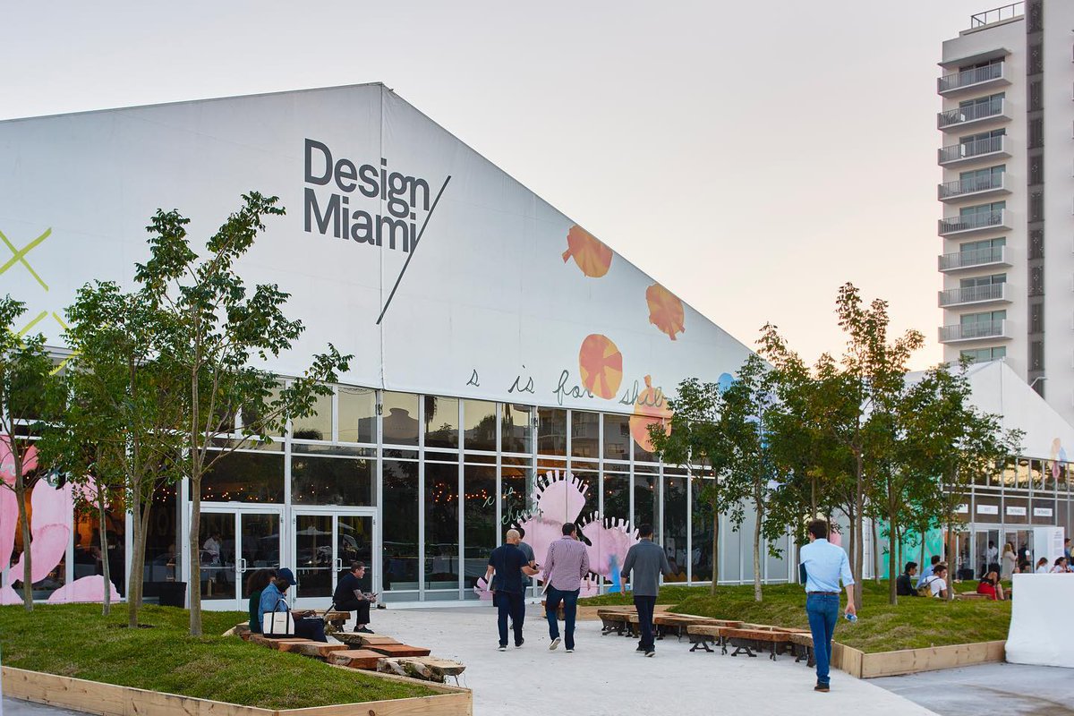 #TravelTuesday down to Miami for Design Miami! Tickets are now live for the fifteenth edition of <a href="/DesignMiami/">Miami Design Printing</a>, taking place December 3–8 in Miami Beach, USA. Check out our #linkinbio to secure yours in advance!
#modernluxury #mlpalmbeach #art #DesignMiami #miami 
@ Design Miami/