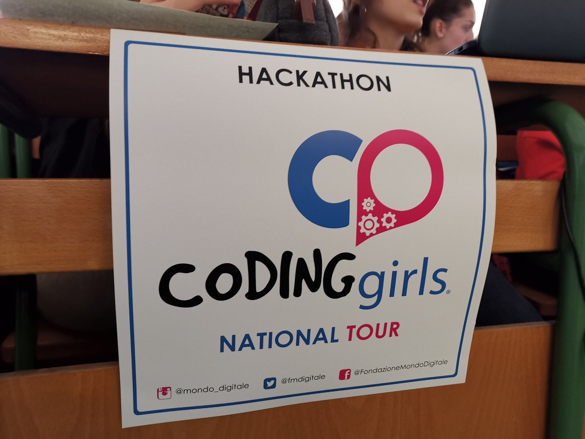 BlueBlocky's tweet image. Avete mai visto un esercito di #ragazze che programmano (il futuro)? Io sì, e oggi siamo tutte al Dipartimento di Fisica dell'@unipa_it in occasione di @
#CodingGirls National Tour, grazie a @fmdigitale, @microsoftitalia, @AmbasciataUSA.