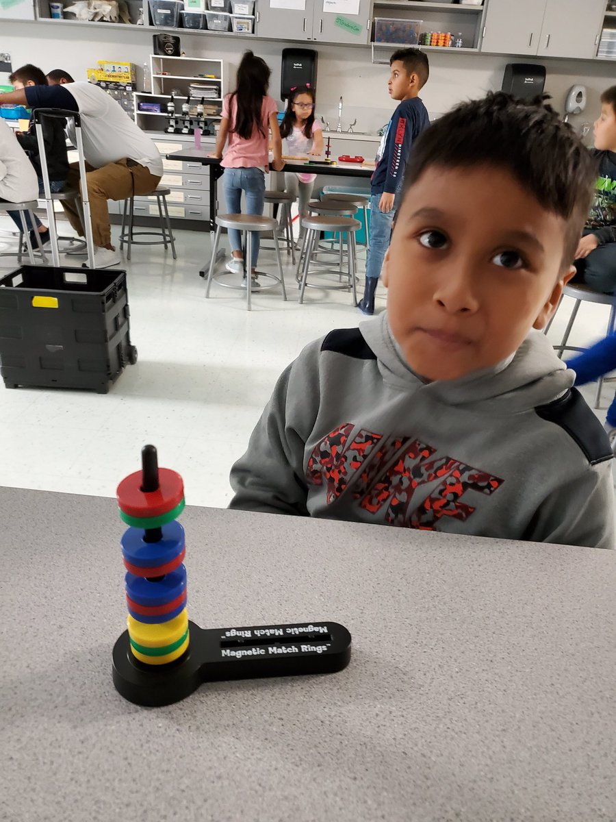 HassanSciLab's tweet photo. Exploring magnetism with 2nd grade students. #franzkidsdeserveit #fessoaring #katysci @franz_firebirds @KDMSylvan https://t.co/MBBemJgacX