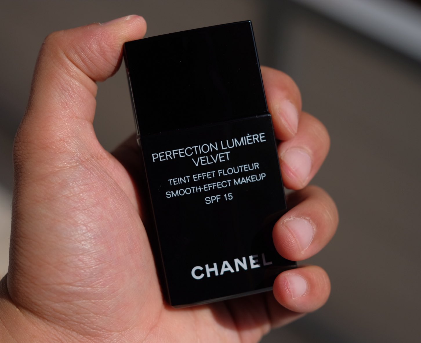 มันเวิร์กแมะ on X: 8. Chanel Perfection Lumiere Velvet Foundation # 40  Beige (2500THB)  / X