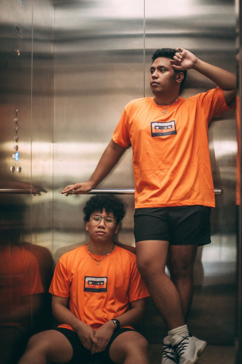 DBTISHS's tweet photo. Feel the nostalgia kick in with our "Awit" shirts selling at Php200 each!! You can buy them at our ticket booth (in-front of the band room) during lunch breaks.  📼

Buy now while stocks last!!! 👀

#AWIT2019 https://t.co/ICLF3IRNsi