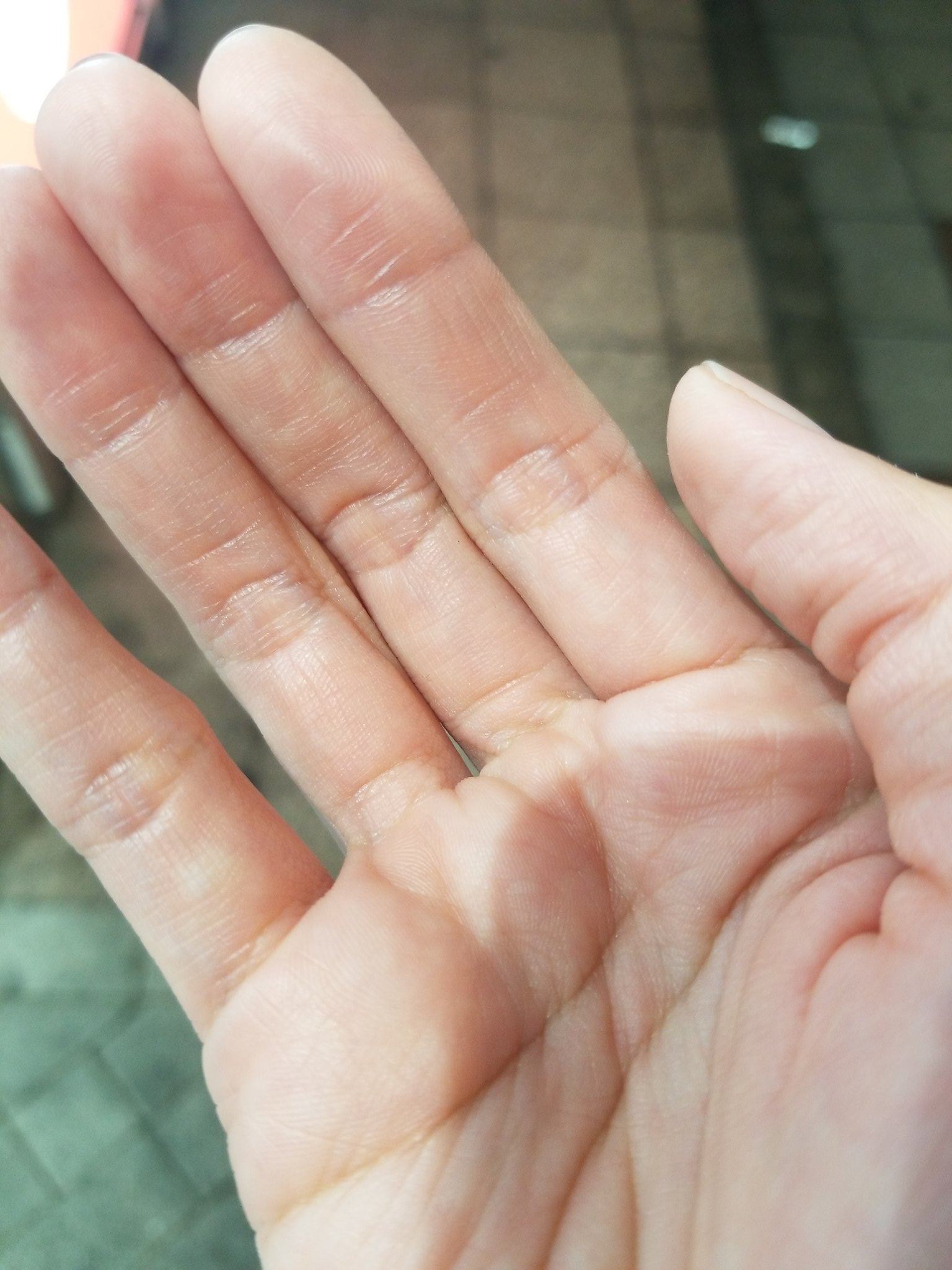 道遊 あき 凸 通知ほぼoff もっと言うと私の母も両手の指全部仏眼相ある 大きさは私が大きい 多分私は遺伝によるものかな Twitter