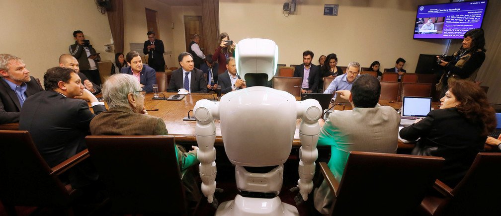 andresvilarino's tweet image. Two-thirds of employees would trust a #robotBoss more than a real one 
#robot #robotics #FutureOfWork #AI #ArtificialIntelligence #productivity #tech #technology #automation #machines
ow.ly/rJsb30pU5VM