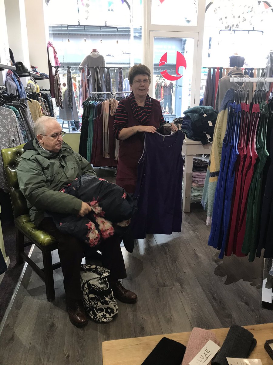 JumpingShipsUK's tweet photo. #herefordhour there’s only one thing todo when you can’t decide which colour 💛💙💚💜♥️ sit hubby in our #chatchair buy 2 and wear 1 now 👏😂👏🤣👏👏https://t.co/jo5ajSKcJq #shoplocal #leominster @ShopLeominster https://t.co/DVwA1GTAO7