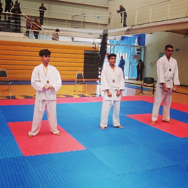 Biologiadeporte's tweet photo. Felicidades al equipo de Karate F.C.B. por su participación en el Intra universitario 2019! Felicidades a los medallistas y vamos por más! Orgullo ser de Biología! #campeones🏆 #karate #cacopower #biologia. #orgullo @biologiauanl https://t.co/D6Jr4AmaOX