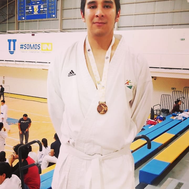 Biologiadeporte's tweet photo. Felicidades al equipo de Karate F.C.B. por su participación en el Intra universitario 2019! Felicidades a los medallistas y vamos por más! Orgullo ser de Biología! #campeones🏆 #karate #cacopower #biologia. #orgullo @biologiauanl https://t.co/D6Jr4AmaOX