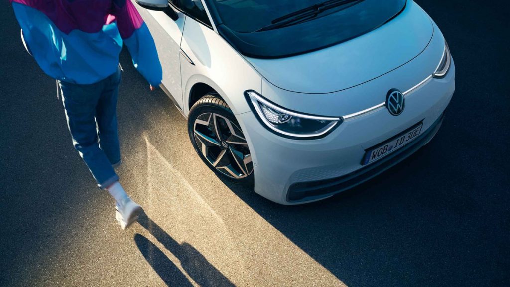 SDTech_Eq's tweet image. Voiture électrique : Volkswagen annonce un nouvel investissement colossal bit.ly/2Xz8Ic9 @VWGroup #industrie #automobile #vehiculeelectrique #mobiliteelectrique #developpement