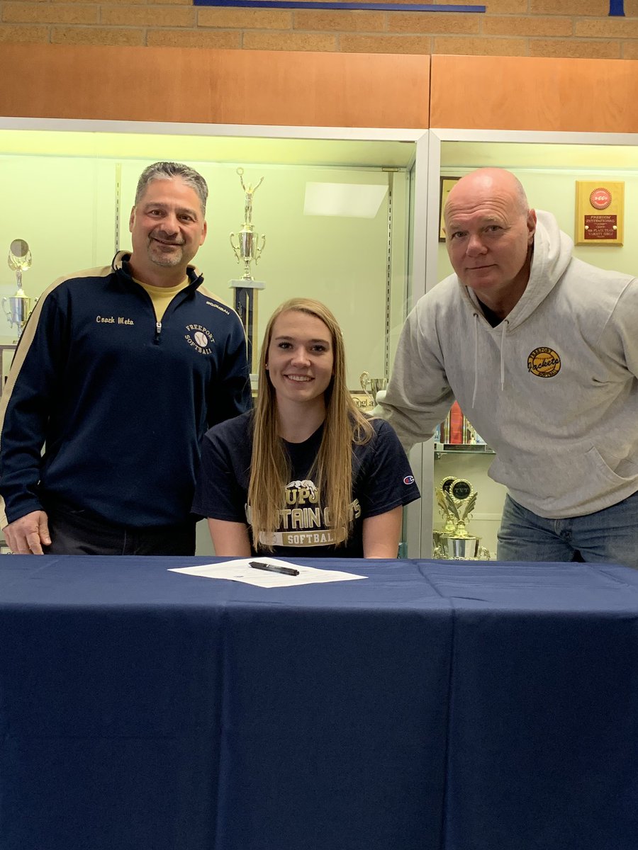 FASD_Athletics's tweet photo. Congrats Tori Radvan! She will continue her softball success at Pitt Johnstown! @UPJSoftball
@ToriRadvan #4everajacket https://t.co/3ylkDtmsGr