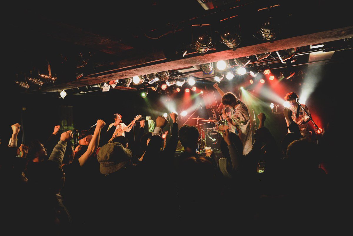 misuidrops10's tweet photo. 未遂ドロップス
10周年ワンマンライブの
お写真をホームページに
たんまりとアップ致しました☆

スーパーカメラマンさくら作品
@sakura_comp 

ホームページを徘徊しがてら
お写真見てってねー！！！！

https://t.co/czWc2QN9fJ https://t.co/QlwTMOSGJE