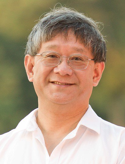 OpticaPubsGroup's tweet photo. Read a Farewell Message from Xi-Cheng Zhang, the Outgoing Editor-in-Chief of #OSA_OL: https://t.co/v8K4sfSNow @UofR https://t.co/dD6ceKA6dU
