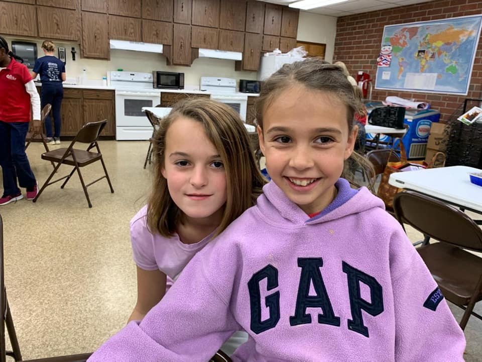 gotrwnc's tweet image. So proud of these creative bakers at Captain Gilmer Christian School, who held a bake sale to benefit the Henderson County Foster Christmas Program as their community impact project. #gotrwnc @BlueRidgeNow