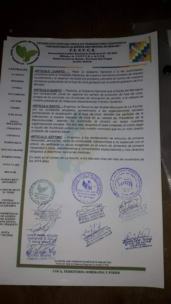 LosTiemposBol's tweet photo. #LTahora #Bolivia
La Federación Especial Única de Trabajadores Campesinos emitió una resolución las acciones de violencia, saqueos y "dictadura sindical" gestados por el MAS y reconoció la presidencia interina de 
@JeanineAnez. https://t.co/rKCRb7LlM3