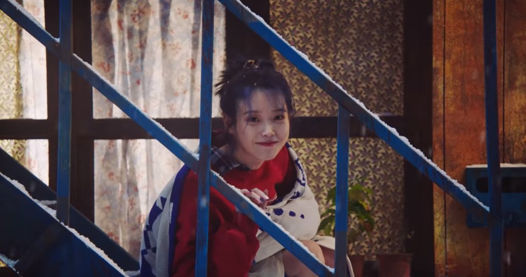 hw_shrimp's tweet photo. Excuse meh but dis is the purest smile i've eva seen
@_IUofficial 🌺💫
#IU_Blueming_Comeback #IU #LeeJiEun #Uaena https://t.co/ppOIAn5kol