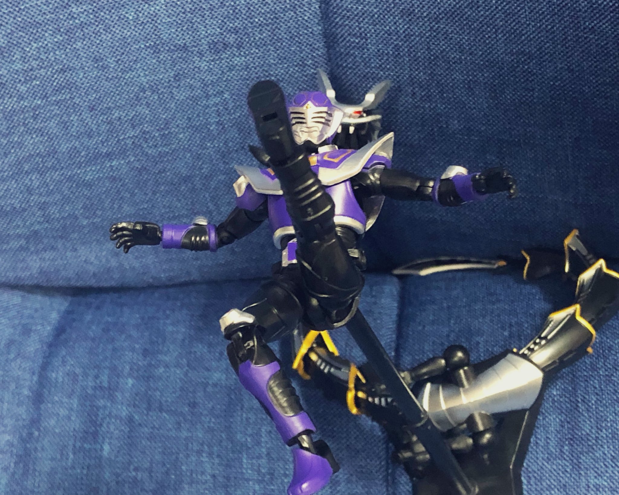 カツドン No Twitter 王蛇のファイナルベント バタ足キック べノクラッシュ ベノスネーカーくんはドラグブラッカーくんで代用 仮面ライダー 王蛇 仮面ライダー龍騎 浅倉威 ファイナルベント Shodo 食玩