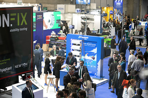 farmindustrial's tweet photo. Récord de visitantes en #Empack2019 @Empackiberia #packaging #logística https://t.co/QXaWeYkUDP https://t.co/EDOpUIZPNG