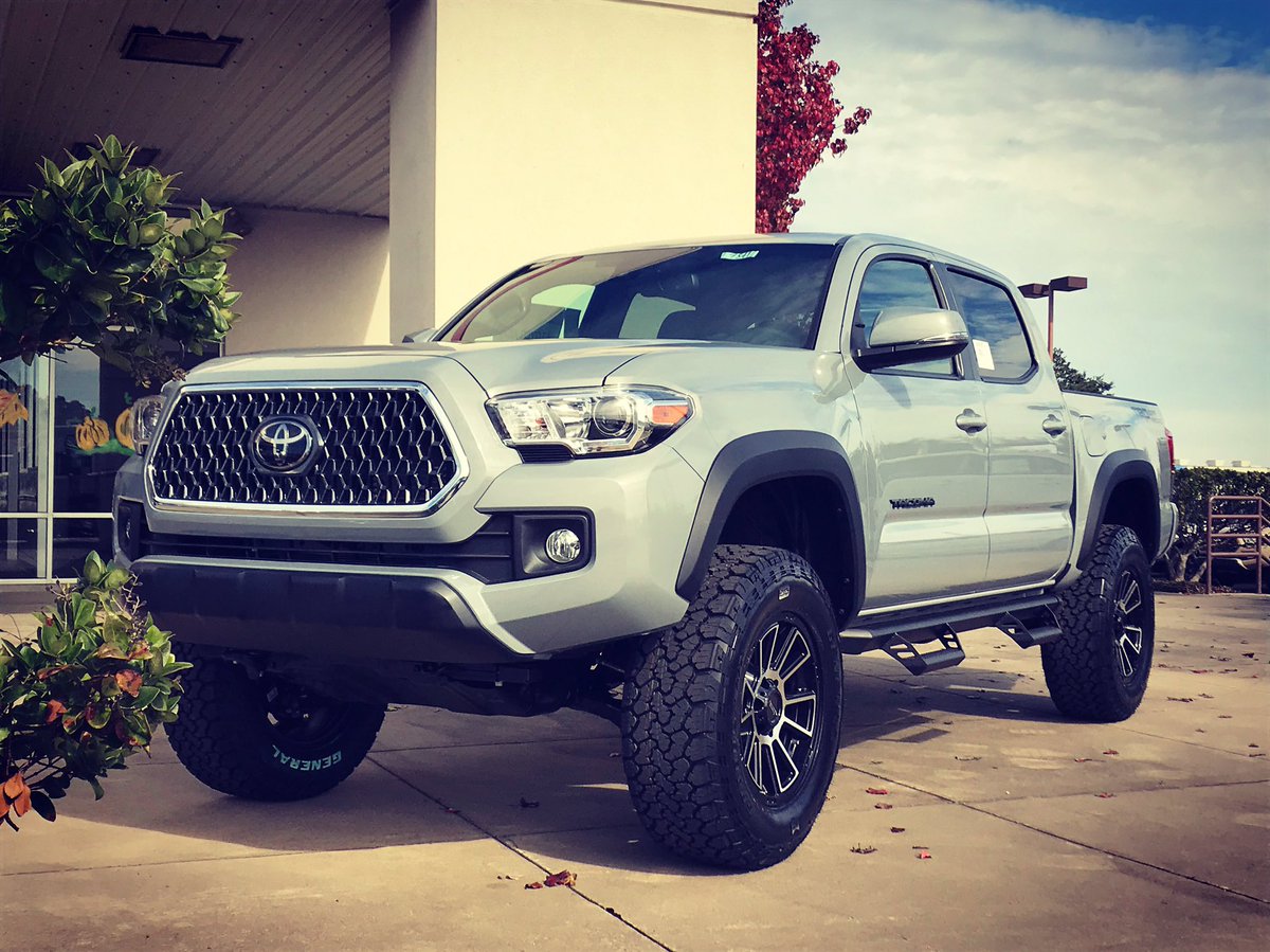 MulberryRapids's tweet image. Lifted #Tacoma at Karl Malone @Toyota of #Ruston. We call it “The Mailman” package. Ready for #offroad.

KarlMaloneToyotaOfRuston.com