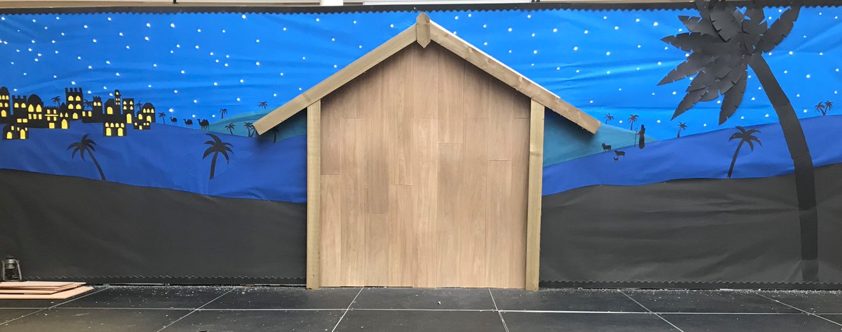 HPA_Philip_Lane's tweet image. Happy Monday Everyone😀
The latest amazing creation from award-winning Hayley Tarr! Getting ready for our #HPAPLNativity productions! It&apos;s beginning to look a lot like Christmas...
#HPAPL #ChristmasNativity #Christmas2019 🎄