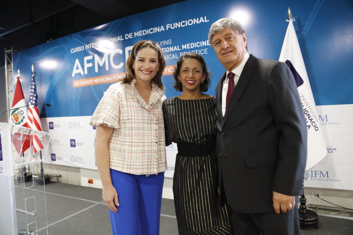 rauldiezcanseco's tweet photo. ¡Muy buenos días amigos! Damos inicio a la semana con el curso internacional de #MedicinaFuncional #AFMCP en @_USIL con el propósito de llevar la Medicina Funcional a la práctica clínica. Junto a Luciana, empezamos esta gran jornada. https://t.co/SyGpy5b53L