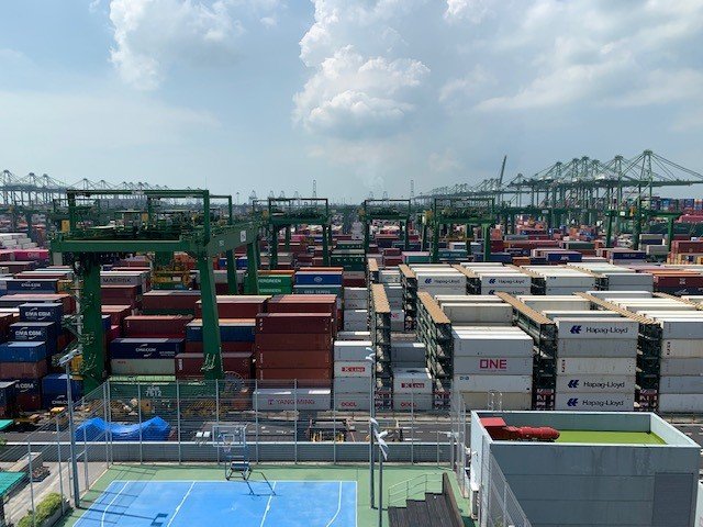 umepfederation's tweet photo. La Communauté #Maritime #Portuaire et #Industrielle du #Havre rencontre les Professionnels du #portofsingapore.
Une semaine d’échanges pour #innover et #développer le #smartport #portdufutur #portoffuture #unitedknowhow
@SegainMsegain @umepfederation @SynerzipLH @Haropaports https://t.co/5Up7qsq8Sz