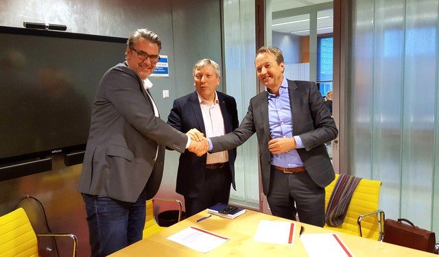 Wat een mooi moment! <a href="/Zwijsenuitgever/">Uitgeverij Zwijsen</a> is nu partner van MindLabs en is hiermee officieel onderdeel van dit samenwerkingsverband dat onderwijs, media en start-ups samenbrengt om samen te leren, innoveren rond alles wat de werking in ons brein aangaat.