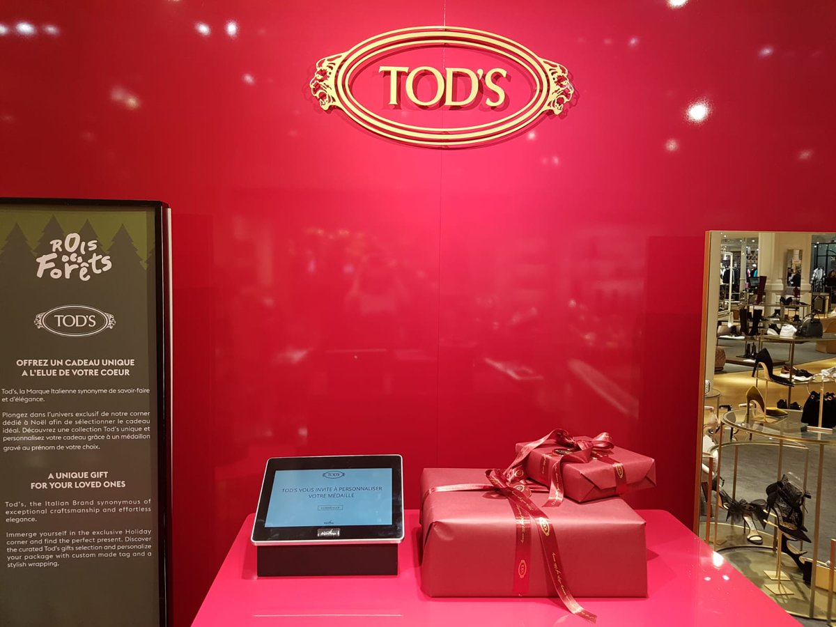 Tod's engraving machine 🙌 
Available at <a href="/lebonmarche/">Le Bon Marché</a>.
Christmas is coming, why not engraving something unique 😄