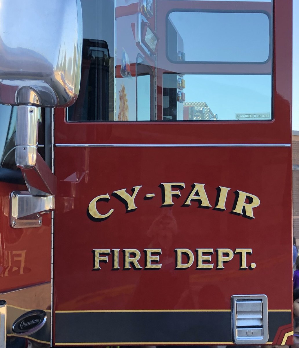 Jamiebenriquez's tweet photo. Kindergarten fire truck visit! Thank you Cy-Fair Fire Engine No. 1!! ๐ฅ
#CFISDspirit #TeamReed #StopDropNRoll https://t.co/VQFIsqJ7H7