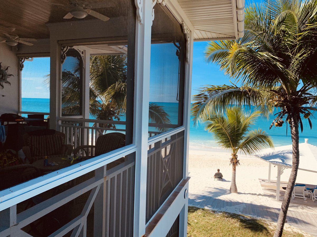 What a view to wake up to... 🌊 ☀️