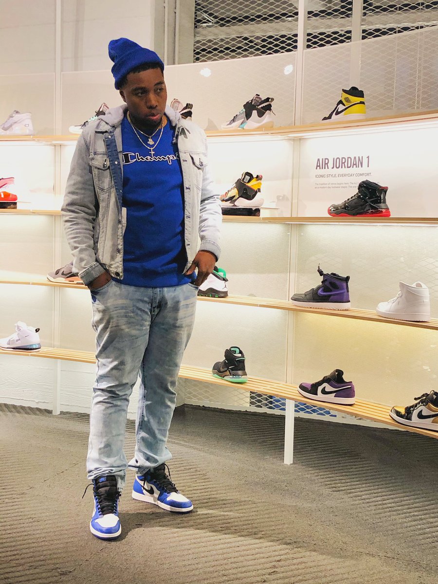 Future22JS's tweet photo. Chicago was EVERYTHING I thought it was plus more!!! Definitely enjoyed every cold second!!! I’m all for coming back!! #chicago #windycity #dopecity #coldashell https://t.co/LNFcE77ZsU