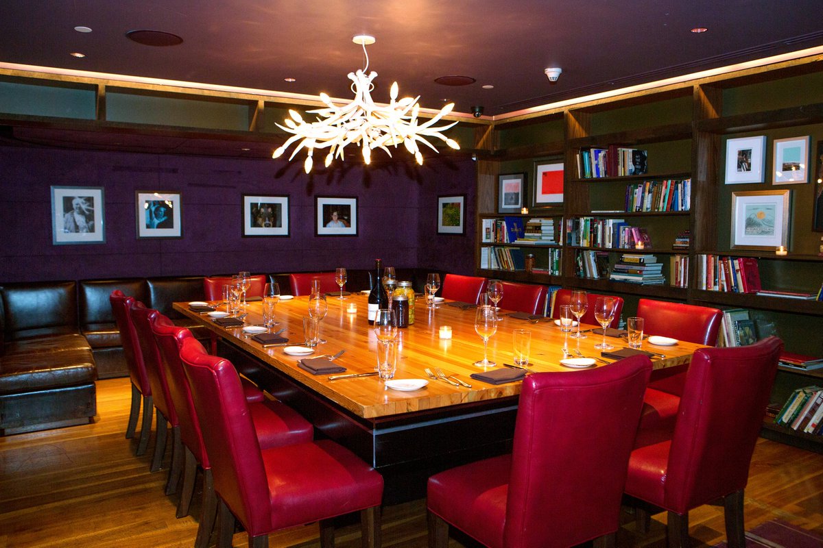 What are your plans for the holiday season? ‘Book’ our Library Room for your event today 📕
#PunIntended #privatedining #thanksgiving
#officechristmasparty #downtownportland #pdxevents