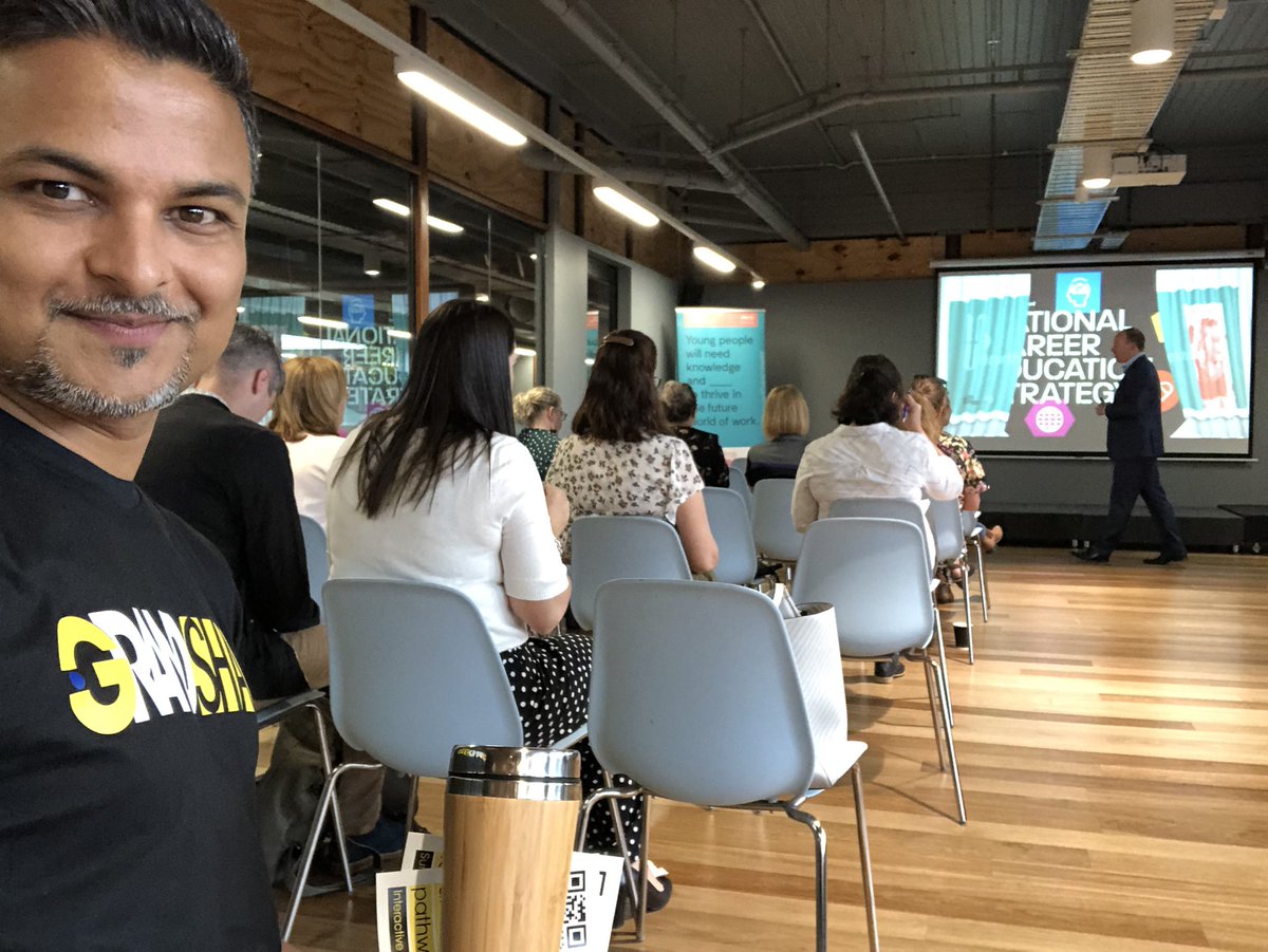 vibhorpande's tweet photo. Here to contribute and support the pathways for young Australians using our @letsgrandshake platform.
#knowtheanswer https://t.co/W8XNVMPiBo