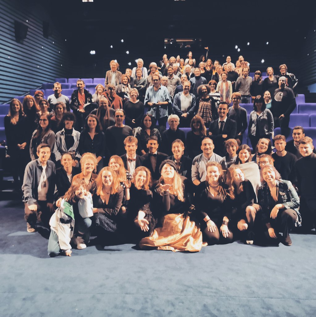 CourtAuch's tweet photo. Encore de belles rencontres 
Merci à tous pour cette fabuleuse édition 💜🤸🏻‍♂️⭐
10° Édition - Novembre 2020
@RonnyMazzoleni @Prefet32 @LeGers32 @ladepeche_32 @lejournaldugers @Lyceelegarros @TourismeAuch @pmartin_32 @NBarrouillet @ChantalDejean32 
#fcma2019 #cinema #award #gers https://t.co/hQAyWm3qGd