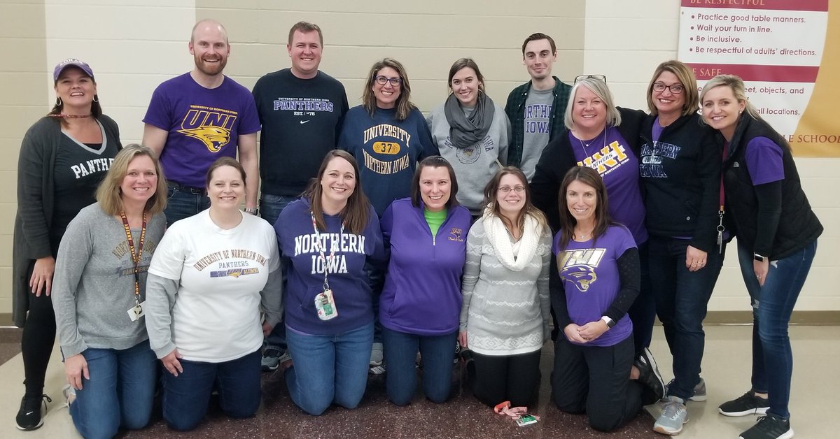 JaeDwyer's tweet photo. We are #PANTHERSTRONG at Southview Middle School in Ankeny, IA. Proud to rep our alma mater for #FutureReadyWeek @AnkenySouthview @AnkenySchools @northerniowa https://t.co/BQvLAdlNp0