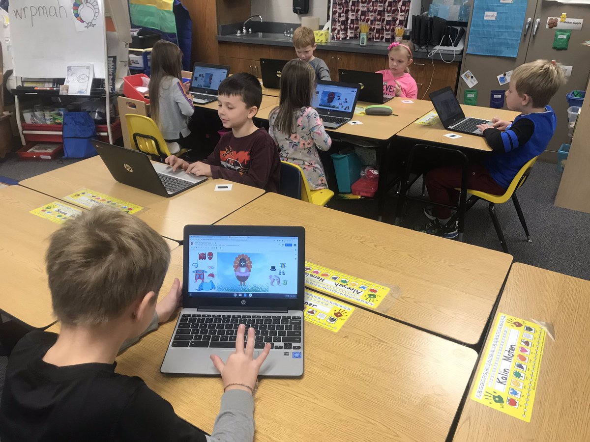 hawk_innovation's tweet photo. Mrs. Johnson’s kindergarten class using Google Draw to disguise a turkey!! The kids were so excited to record their voice and share it on @seesaw! #WGbuildingfutures https://t.co/JDhjdPrDqR