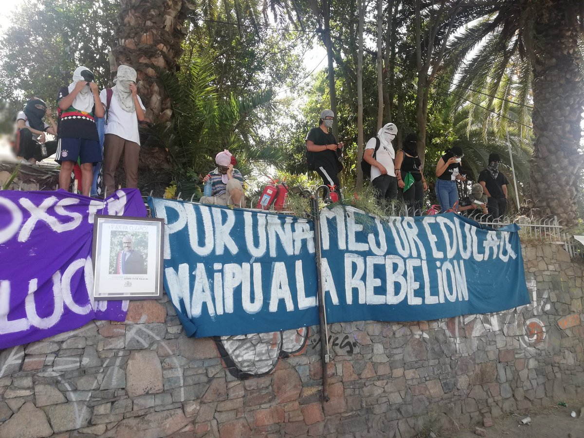 Pacífica toma de Codeduc de Maipú, estudiantes de la comuna presentaron demandas a alcaldesa <a href="/cathybarriga/">cathy barriga</a> pronto nota completa en pagina19.cl @ApoderadosOrg