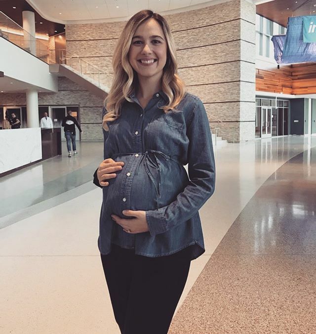 beccaleejackson's tweet photo. Well the cats out of the bag, I’m PREGNANT........in my newest commercial.  So happy I can finally post this happy picture of my pregnant self on set.  If you didn’t see the commercial the video is on my profile.  It will be airing on local channels for … https://t.co/qtbsZFpJTe https://t.co/8Hr9JbOtmY