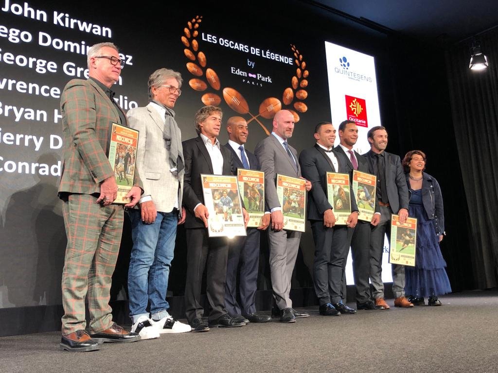 #OscarsMidol | Voilà une image qui fera date. Celle des champions de légende récompensés ce soir dans le cadre de ces Oscars de légendes by <a href="/edenparkparis/">Eden Park Paris</a> !