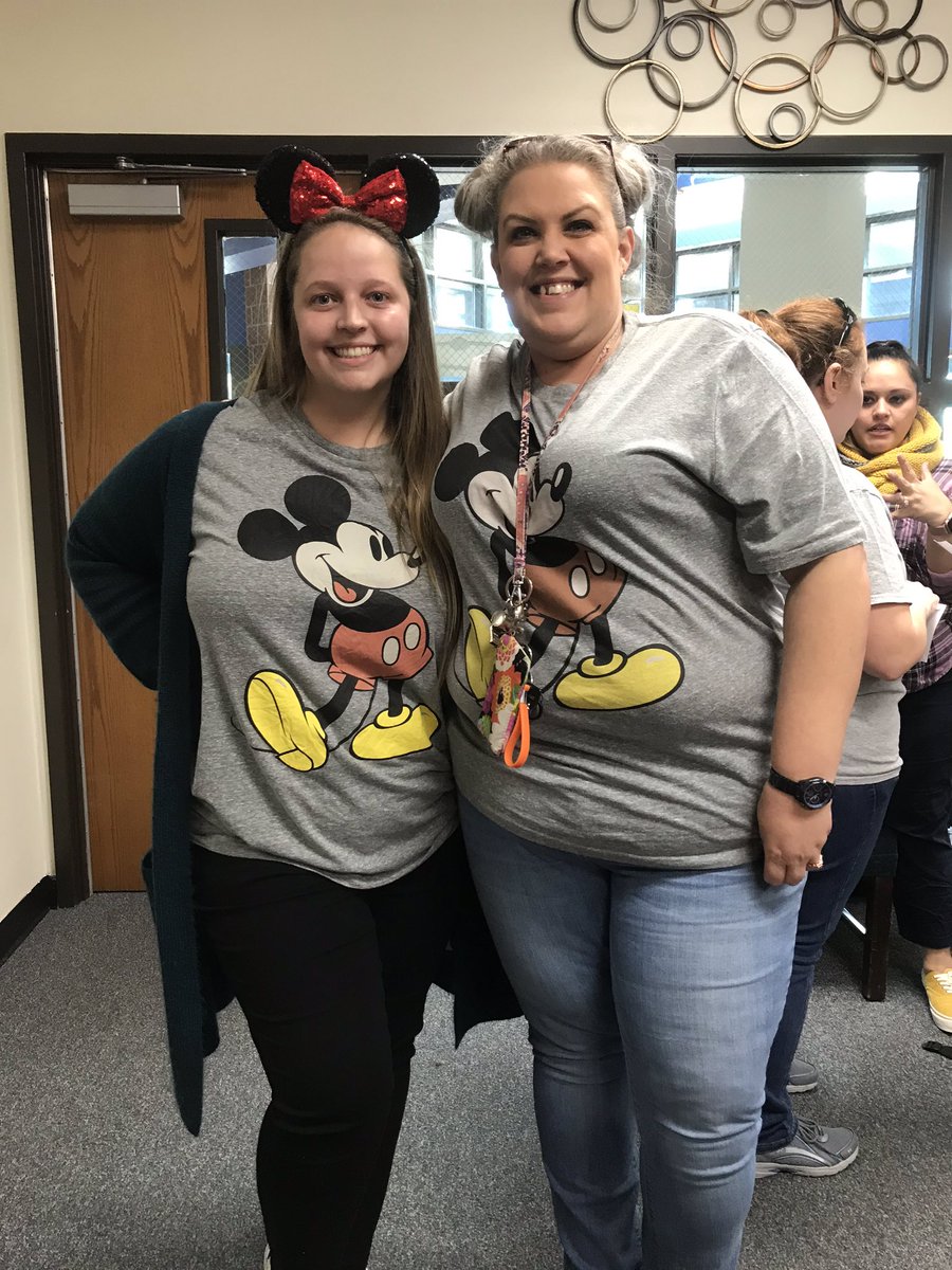 Ms_MooreTeaches's tweet photo. Celebrating Mickey Mouse’s 91st Birthday @BJ__Smith #Mickey91 #smithleopard #teachersrock https://t.co/Rtq66ClUMx