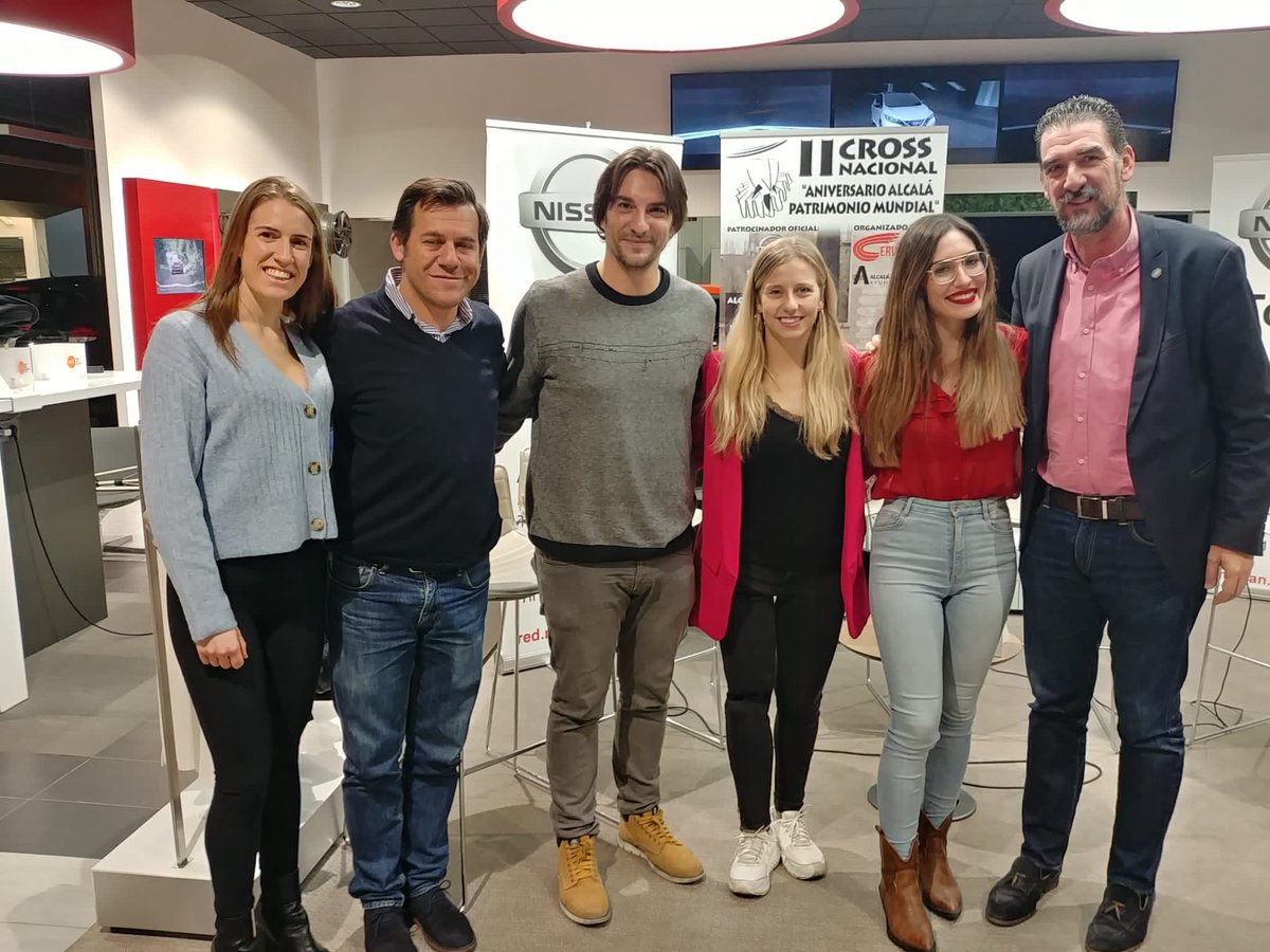 misoldib's tweet photo. 🏃‍♀️🏃‍♂️ Un placer asistir a la  presentación del II Cross Nacional "Aniversario Alcalá Patrimonio Mundial" que organiza @cervantesatl y que ha tenido lugar en @TorresLaraMotor con la presencia de la grandísima atleta @desivila98 y nuestra fantástica actriz alcalaína @YaraPuebla 🔝 https://t.co/yu91yHVyB2