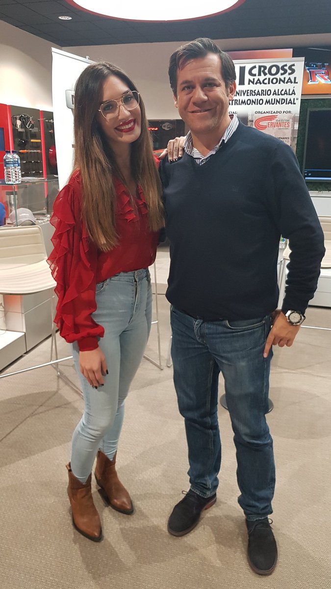 misoldib's tweet photo. 🏃‍♀️🏃‍♂️ Un placer asistir a la  presentación del II Cross Nacional "Aniversario Alcalá Patrimonio Mundial" que organiza @cervantesatl y que ha tenido lugar en @TorresLaraMotor con la presencia de la grandísima atleta @desivila98 y nuestra fantástica actriz alcalaína @YaraPuebla 🔝 https://t.co/yu91yHVyB2