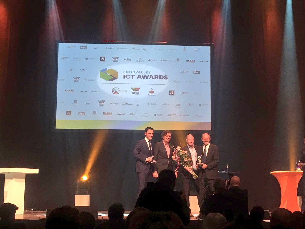 Vol programma <a href="/RegioFoodValley/">Regio Foodvalley</a> #FoodvalleyICTAwards2019! Boardlid Verhulst <a href="/GemeenteEde/">Gemeente Ede</a> lanceerde met wethouder Verloop <a href="/gemVeenendaal/">gemeente Veenendaal</a> de Foodvalley DataHub: “Zowel de regio, gemeentes, onderwijs, bedrijfsleven en burgers hebben direct toegang." <a href="/NoldusIT/">Noldus IT</a> <a href="/zetaitsecurity/">Zeta IT Security B.V.</a> <a href="/HSO_NL/">HSO</a>