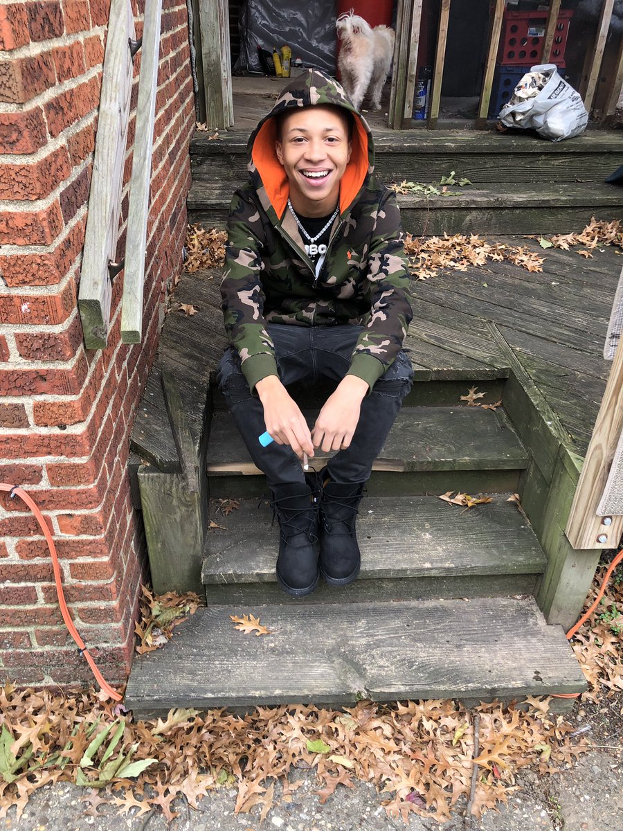 trizz_hbo's tweet photo. I came from nothing to the voice of the streets I got blood in the streets ! 🔋 #freenuski #freebox #freelow LLM https://t.co/Dm0cpCWn4T