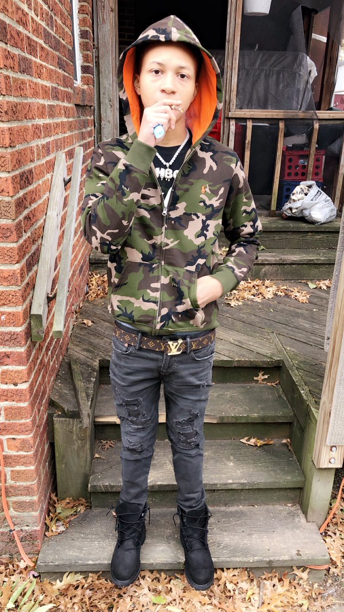 trizz_hbo's tweet photo. I came from nothing to the voice of the streets I got blood in the streets ! 🔋 #freenuski #freebox #freelow LLM https://t.co/Dm0cpCWn4T