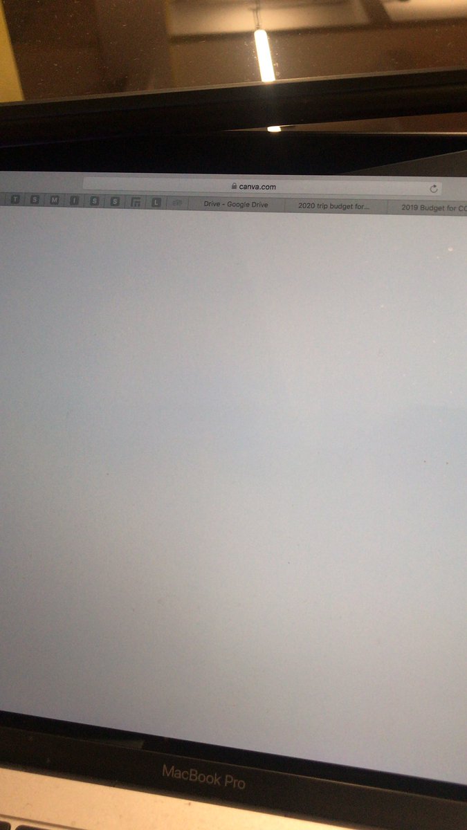 JustaLuj's tweet photo. @canva do you know what this means? Help please! #canva https://t.co/hWy0xeJUWU