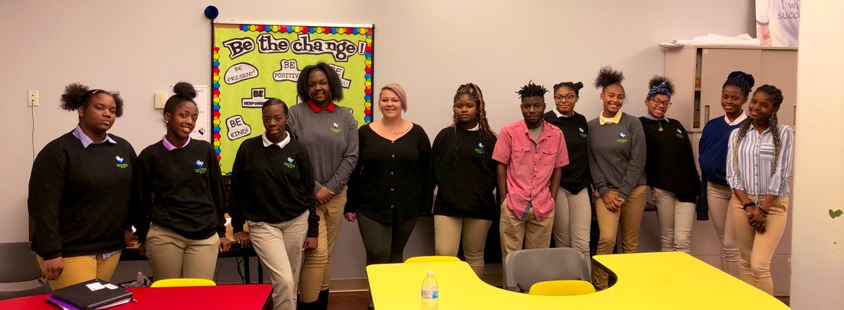 MrLipnitz's tweet image. Big shoutout to @EmpireBeauty for presenting at our #upcscareerfair! It was great hearing about all of the opportunities for our future cosmetologist and beauticians! @UrbanPathwaysCS @UPCSTyB #transitioncoordinator #specialeducation #juniors #seniors #ccr