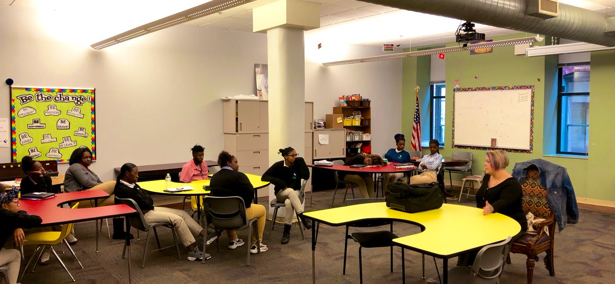 MrLipnitz's tweet image. Big shoutout to @EmpireBeauty for presenting at our #upcscareerfair! It was great hearing about all of the opportunities for our future cosmetologist and beauticians! @UrbanPathwaysCS @UPCSTyB #transitioncoordinator #specialeducation #juniors #seniors #ccr